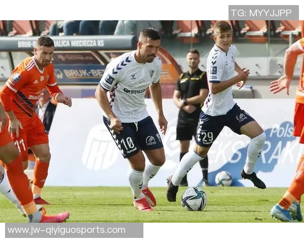 官方：波多尔斯基收买扎布热矿工8.3%股份，成为第二大股东